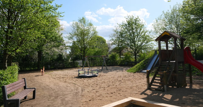 Die Umbauarbeiten auf dem Spielplatz in Dünstekoven sind abgeschlossen