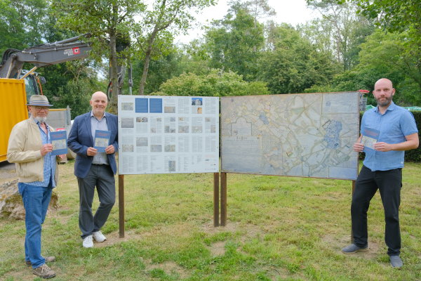 Ortsvorsteher Arthur Müller (Miel), Ortsvorsteher Norbert Sauren (Morenhoven) und der Wirtschaftsförderer der Gemeinde Swisttal, Martin Koenen